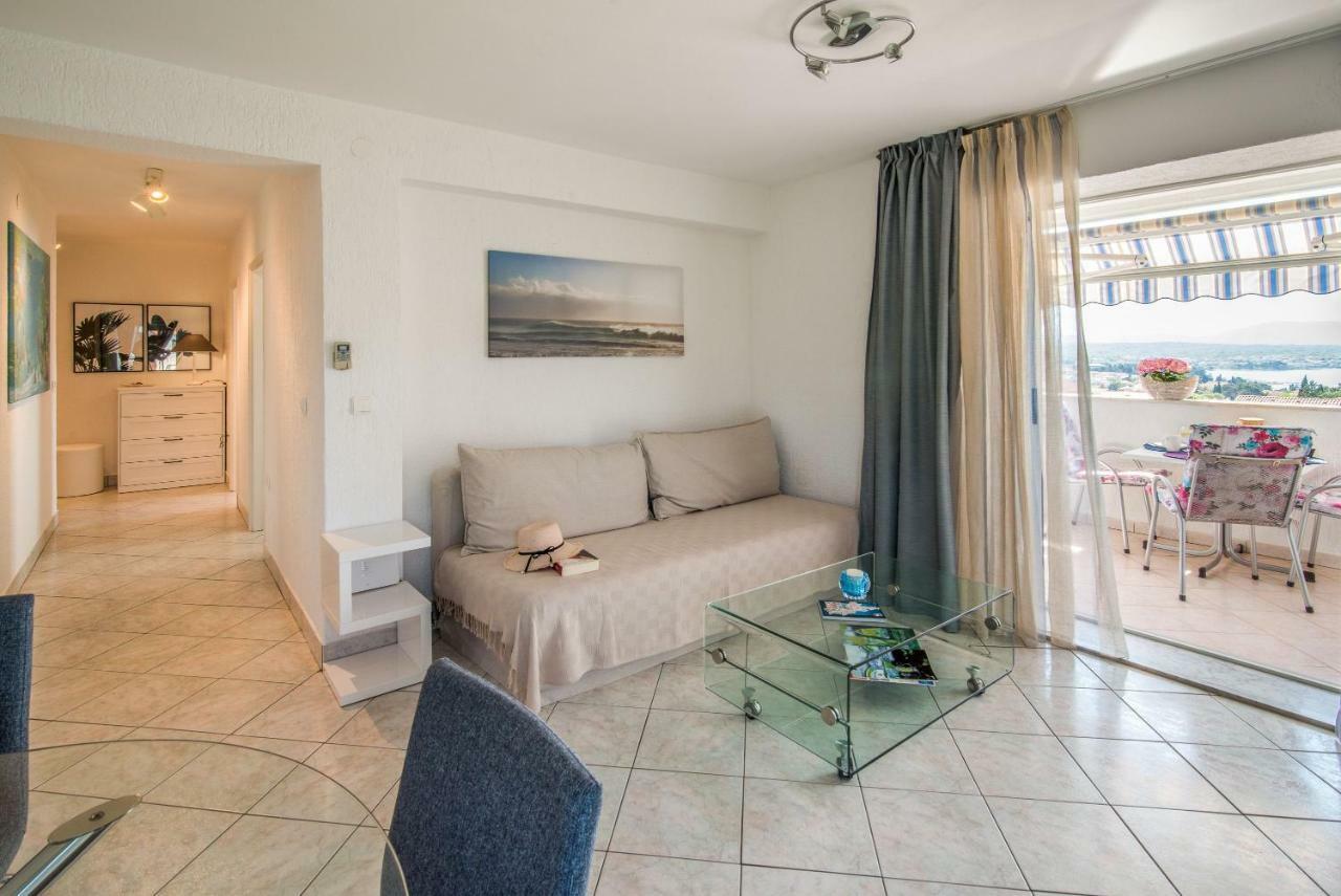 Apartment Luna مالينسكا المظهر الخارجي الصورة